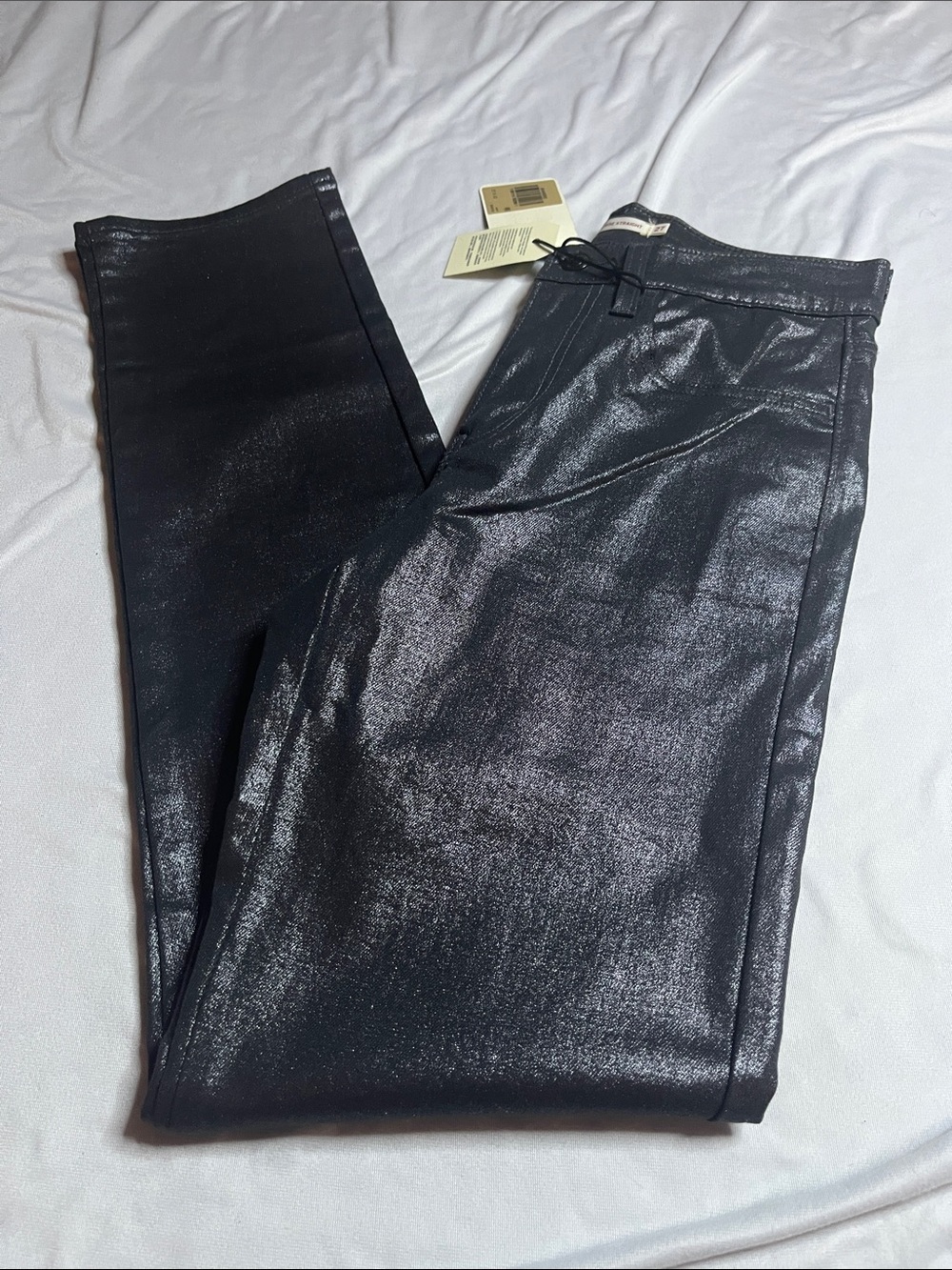 NWT Levi’s 724 High Rise Straight Jeans